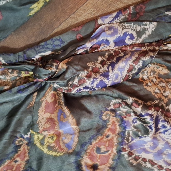 Esqualo Paisley Wrap Dress - Picture 2 of 9